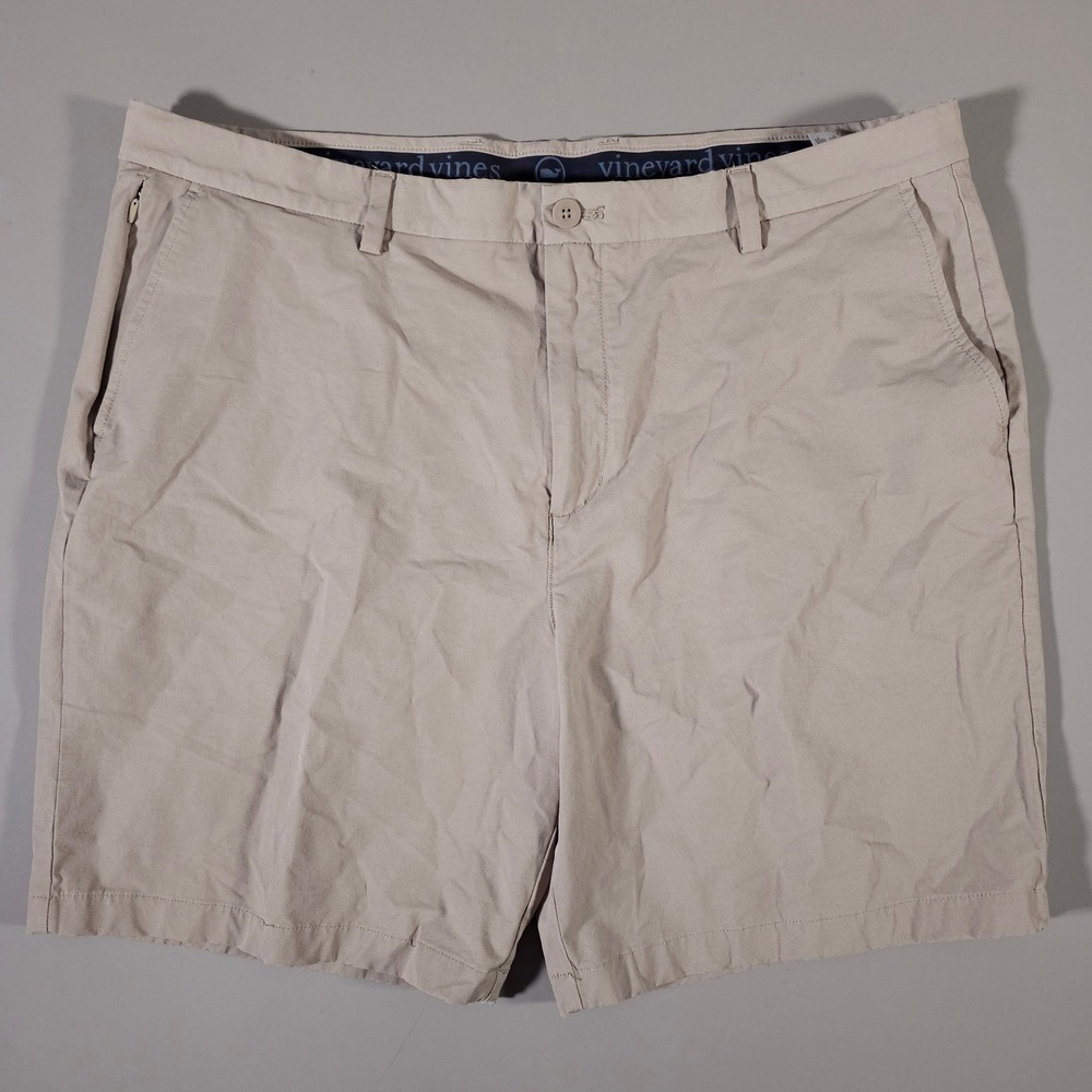 Vineyard Vines On The Go Shorts Mens 40‎ Tan Khaki Stretch Performance Golf